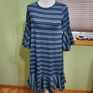 Lularoe small elbow length sleeve dress.